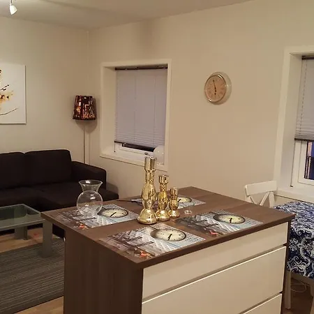 Apartamento D'casa - Shariq Bergen
