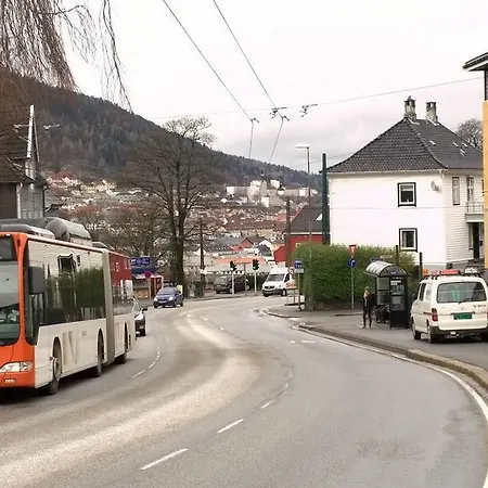 D'casa - Shariq Apartamento Bergen